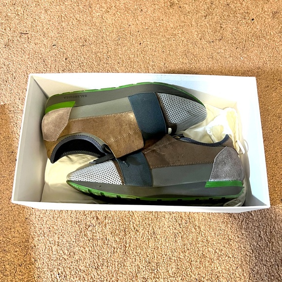 Balenciaga Runners - Picture 6 of 6